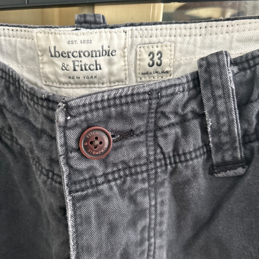 Men’s short - Picture 2 of 4